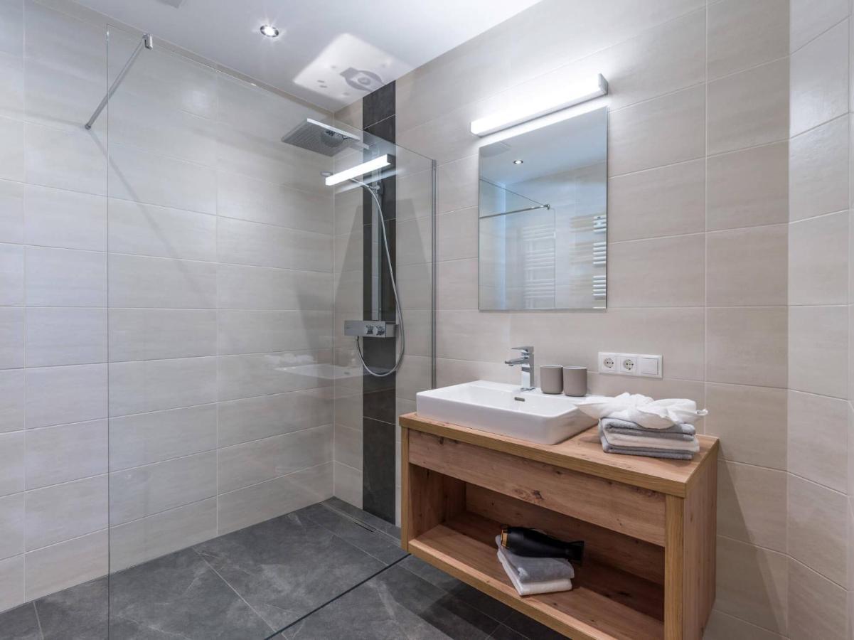 Baderer Apart Stumm Ngoại thất bức ảnh